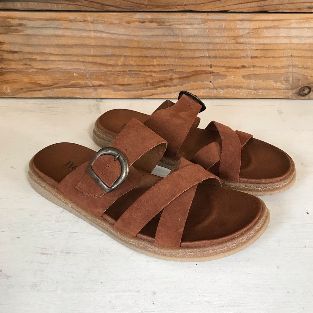 Born Shoes/Sandals Leather Slides Size US Women’s 9